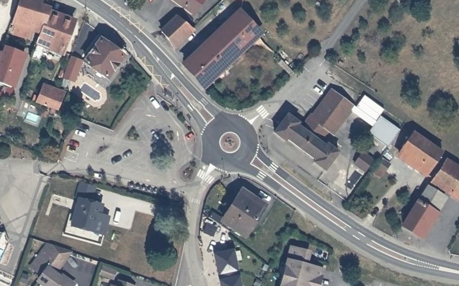 Vue aérienne du Rond-point anonyme n°4829818