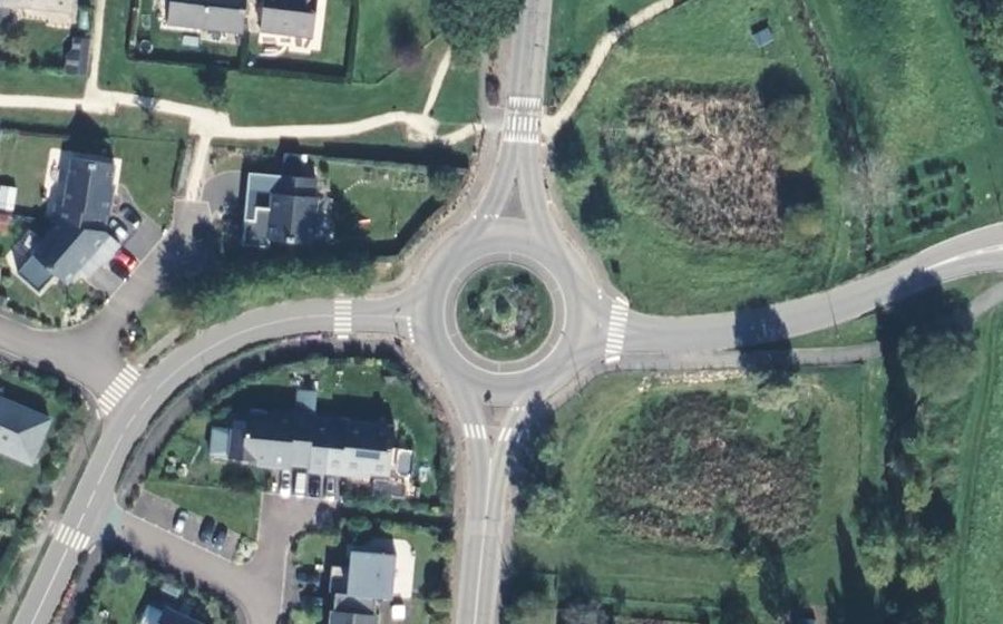 Vue aérienne du Rond-point anonyme n°4838980