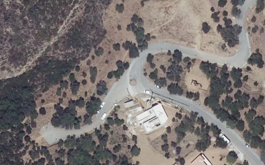 Vue aérienne du Rond-point anonyme n°484293319
