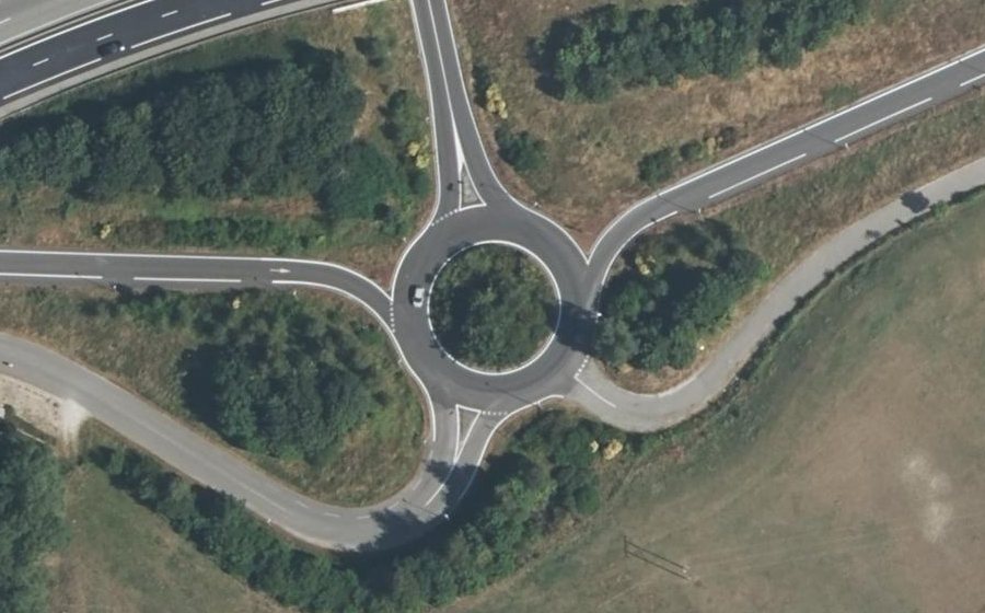 Vue aérienne du Rond-point anonyme n°4855180