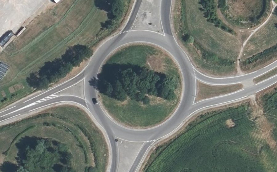 Vue aérienne du Rond-point anonyme n°4860523