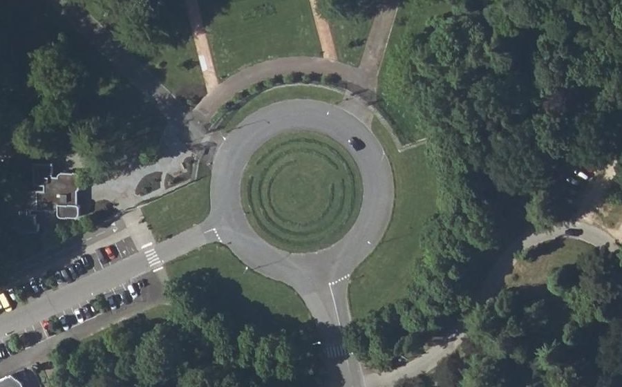 Vue aérienne du Place du Réseau Cohors-Asturies
