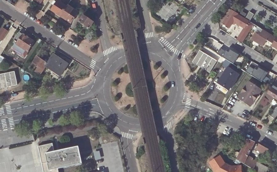 Vue aérienne du Rond-point anonyme n°4863655