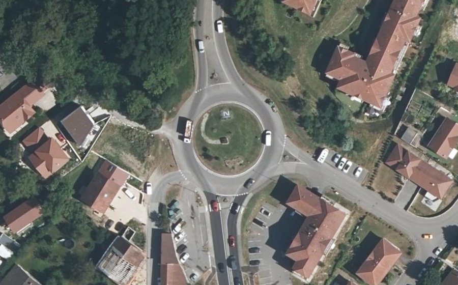 Vue aérienne du Rond-point anonyme n°4864837