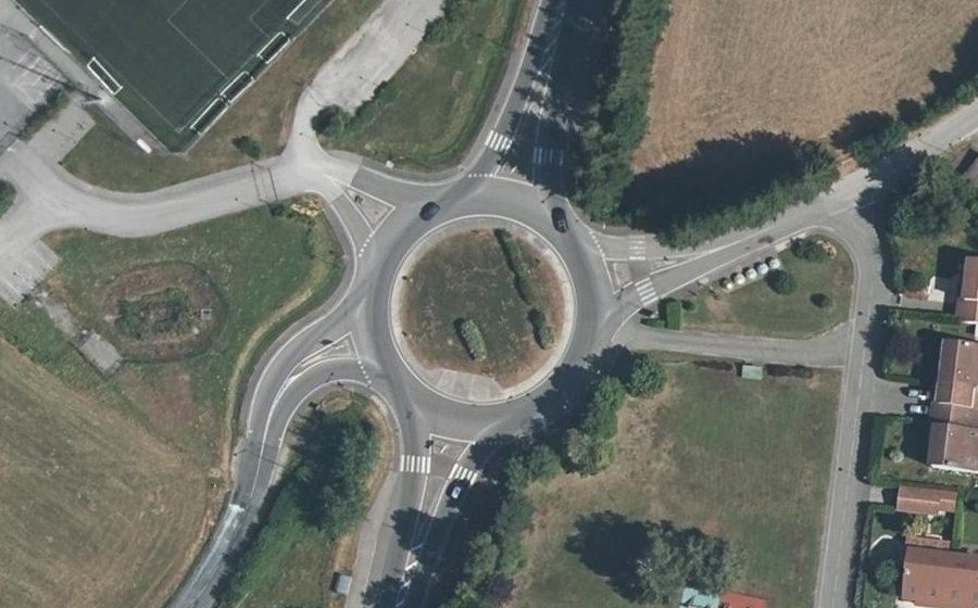 Vue aérienne du Rond-point anonyme n°4866701