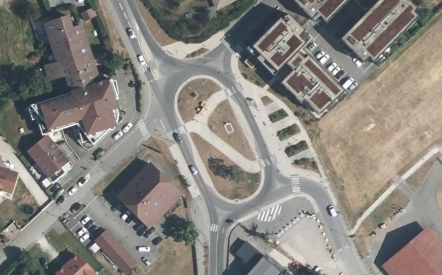 Vue aérienne du Rond-point anonyme n°4866715