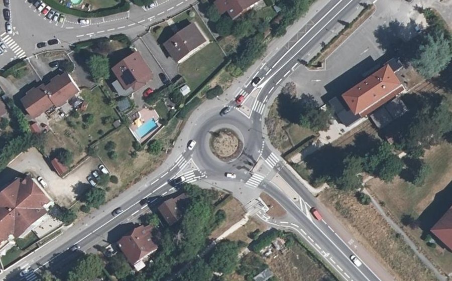 Vue aérienne du Rond-point anonyme n°4867882