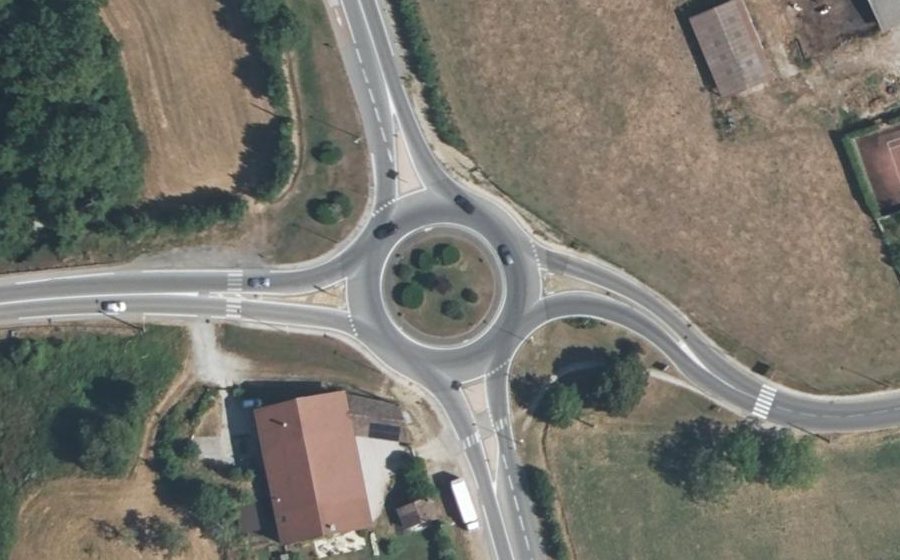 Vue aérienne du Rond-point anonyme n°4867901