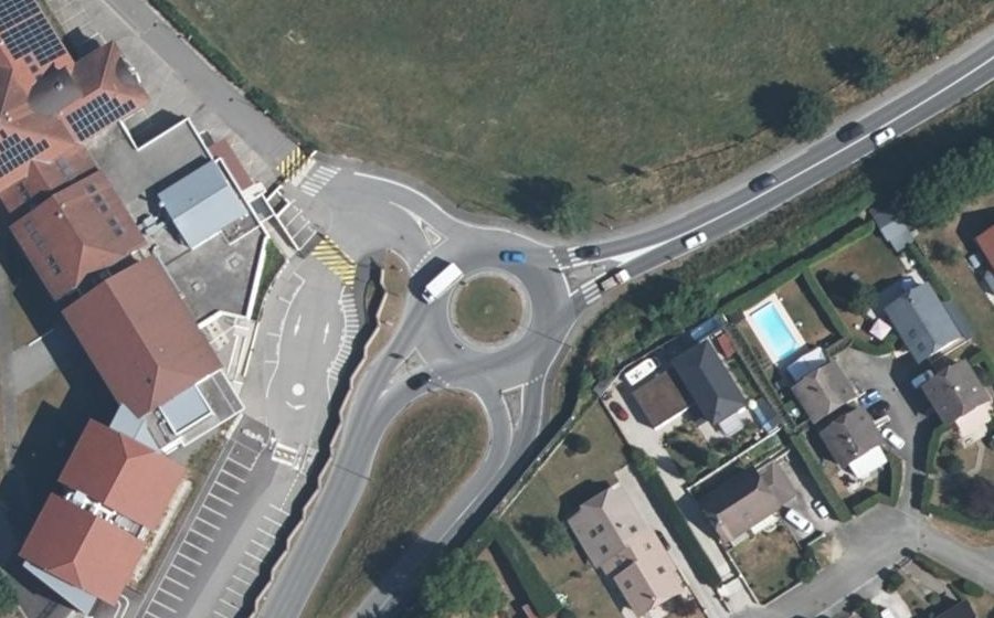 Vue aérienne du Rond-point anonyme n°4867911