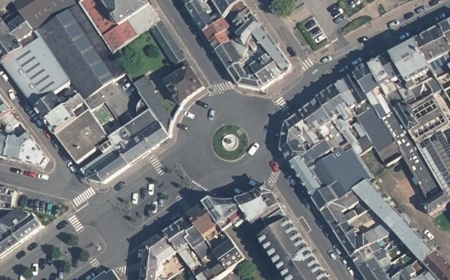 Vue aérienne du Place Henri IV