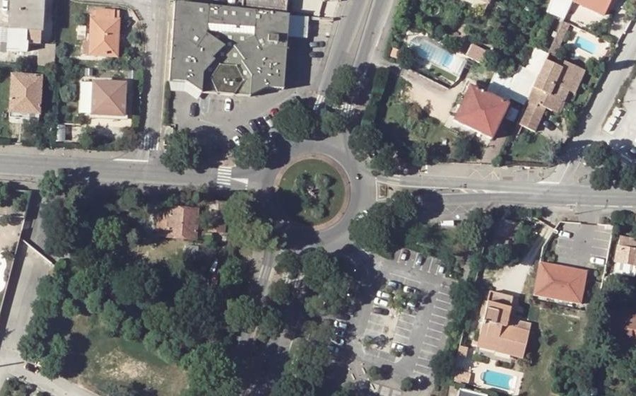 Vue aérienne du Rond-point anonyme n°4878302