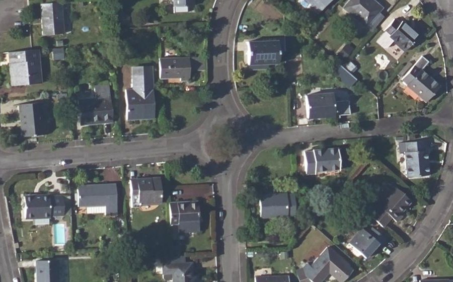 Vue aérienne du Rond-point anonyme n°48821362