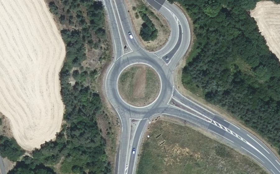 Vue aérienne du Rond-point anonyme n°4892898