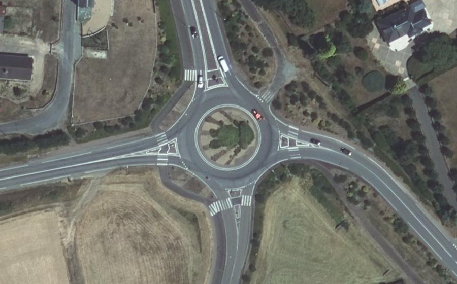 Vue aérienne du Rond-point anonyme n°4901648