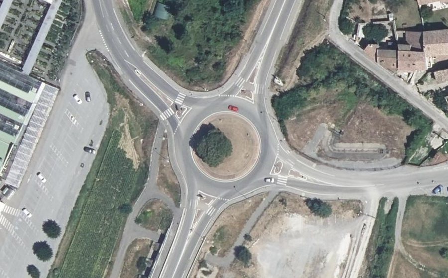 Vue aérienne du Rond-point anonyme n°4902637