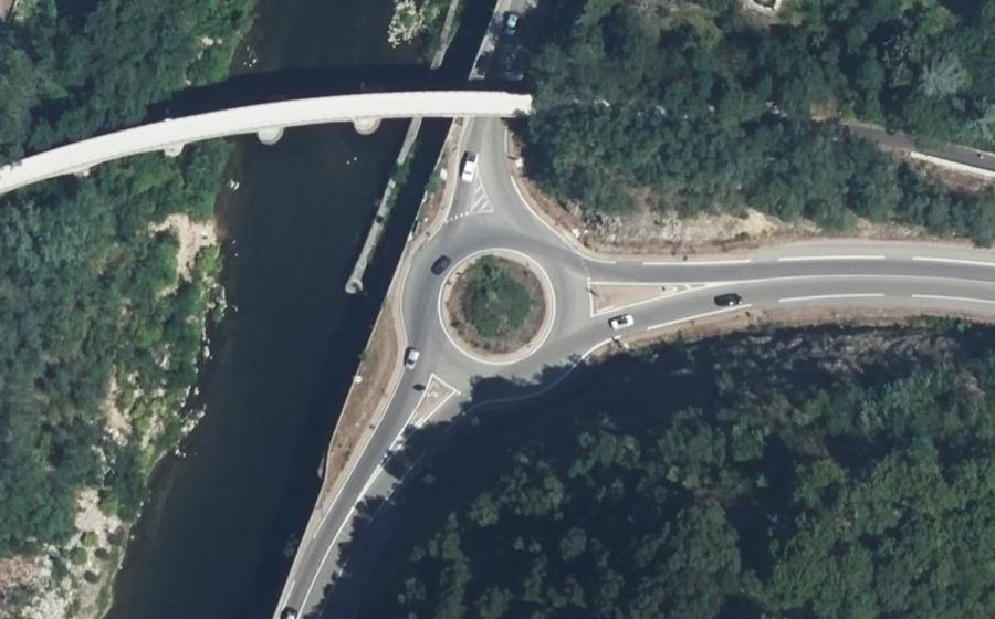 Vue aérienne du Rond-point anonyme n°4902663