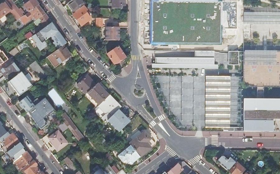 Vue aérienne du Place du Groupe Manouchian