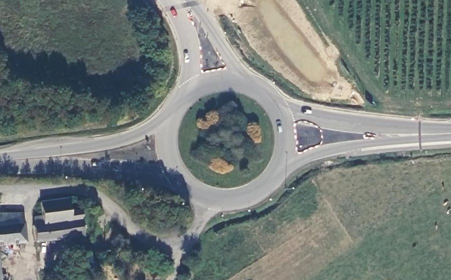 Vue aérienne du Rond-point anonyme n°4906668