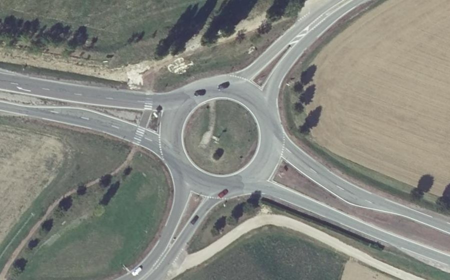 Vue aérienne du Rond-point anonyme n°4909803