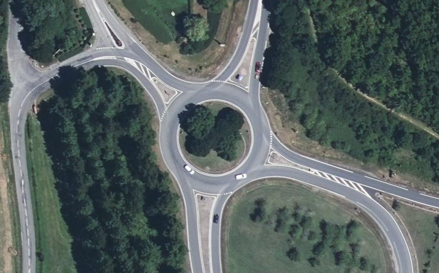Vue aérienne du Rond-point anonyme n°4914346