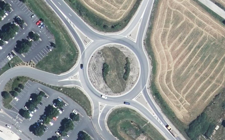 Vue aérienne du Rond-point anonyme n°4915046