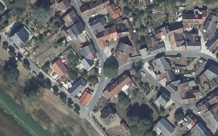 Vue aérienne du Rond-point anonyme n°492200033