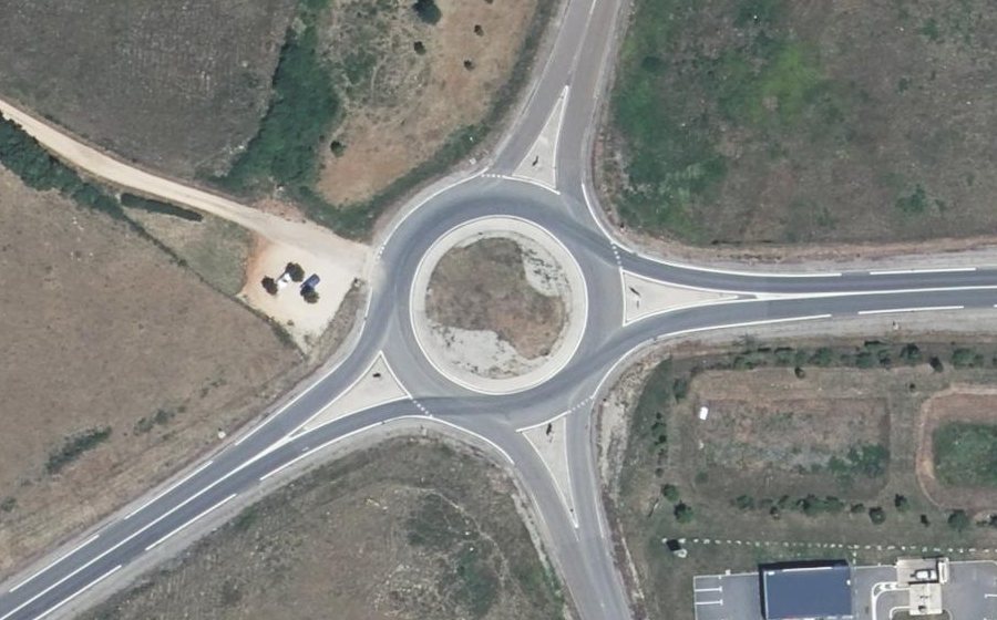 Vue aérienne du Rond-point anonyme n°4922601