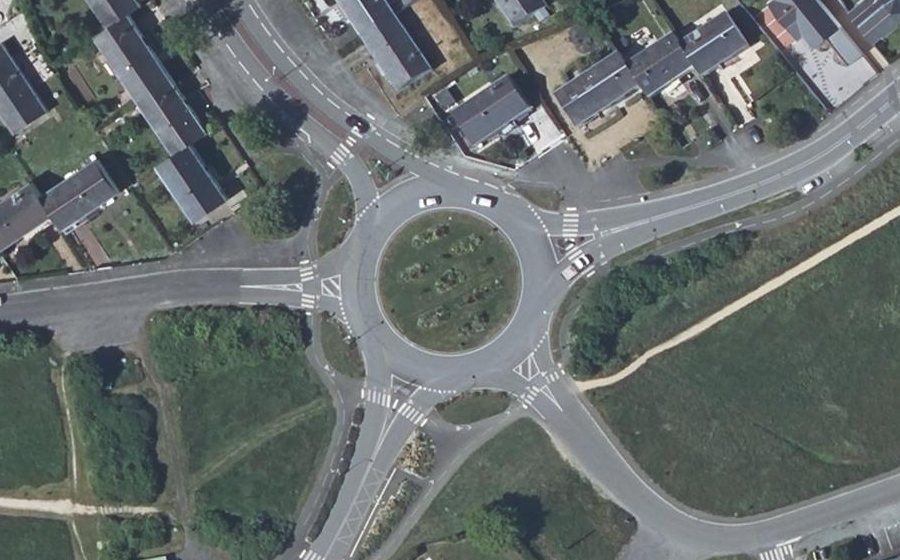 Vue aérienne du Rond-point anonyme n°4924439