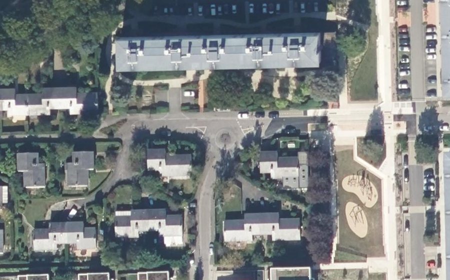 Vue aérienne du Rond-point anonyme n°4931199