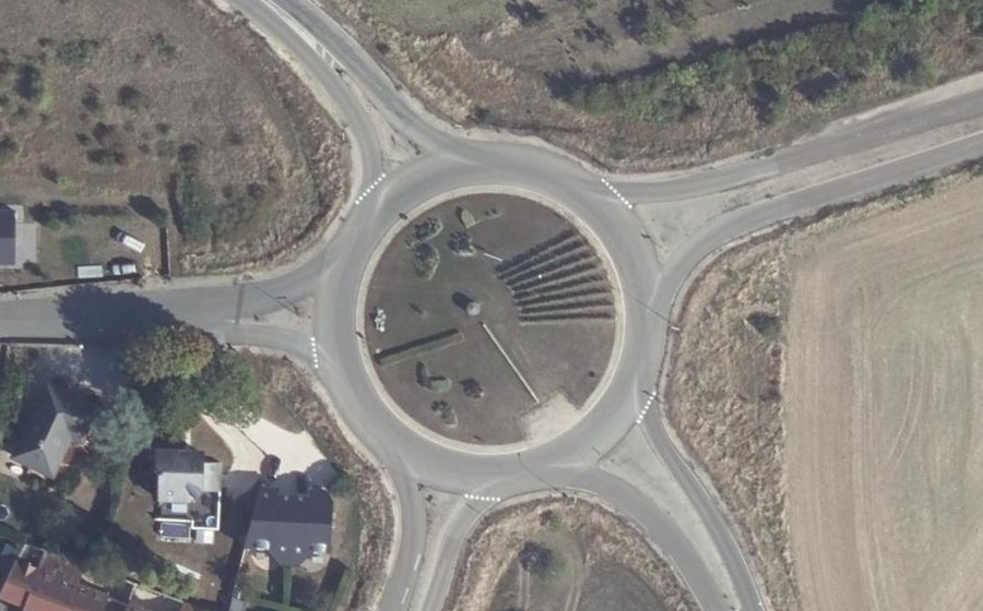 Vue aérienne du Rond-point anonyme n°4933305