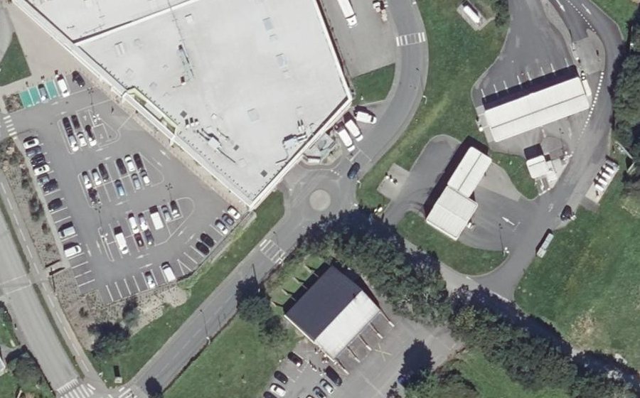 Vue aérienne du Rond-point anonyme n°494216509