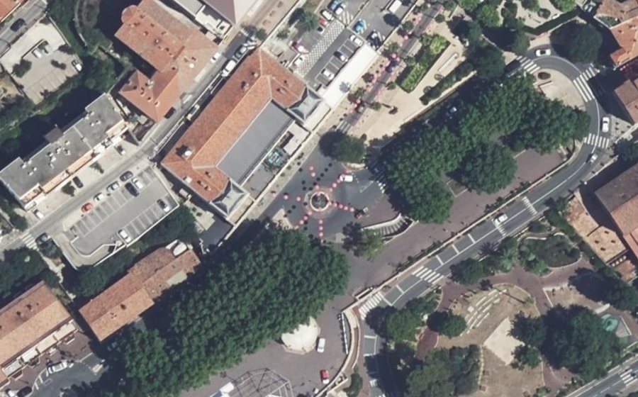 Vue aérienne du Rond-point anonyme n°4944871