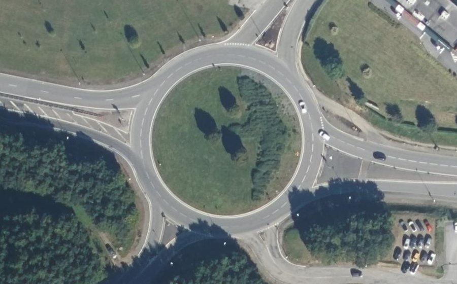Vue aérienne du Rond-point anonyme n°4946369