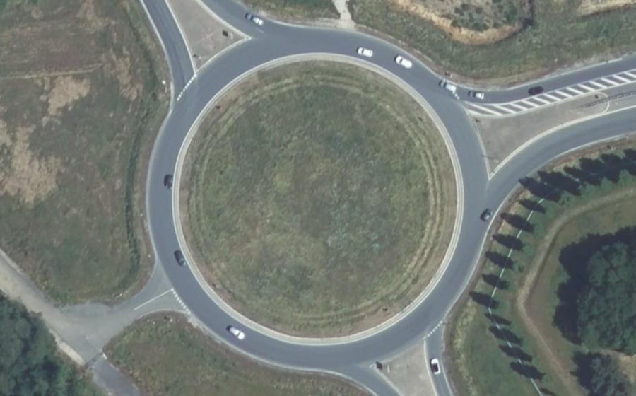 Vue aérienne du Rond-point anonyme n°4952475