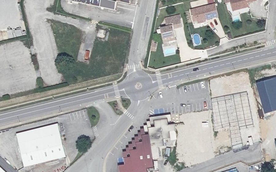 Vue aérienne du Rond-point anonyme n°4957308