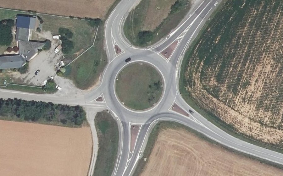 Vue aérienne du Rond-point anonyme n°4957464