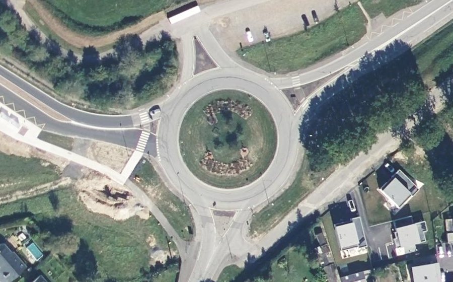 Vue aérienne du Rond-point anonyme n°4961626