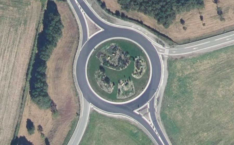 Vue aérienne du Rond-point anonyme n°4961630