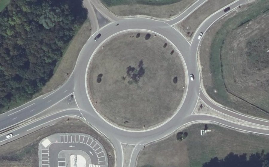 Vue aérienne du Rond-point anonyme n°4962765