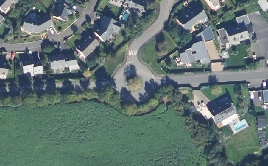 Vue aérienne du Rond-point anonyme n°4963011