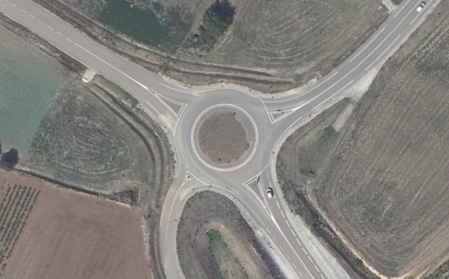 Vue aérienne du Rond-point anonyme n°499517256