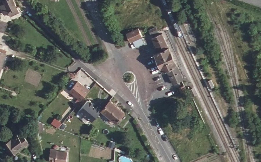 Vue aérienne du Rond-point anonyme n°500194766
