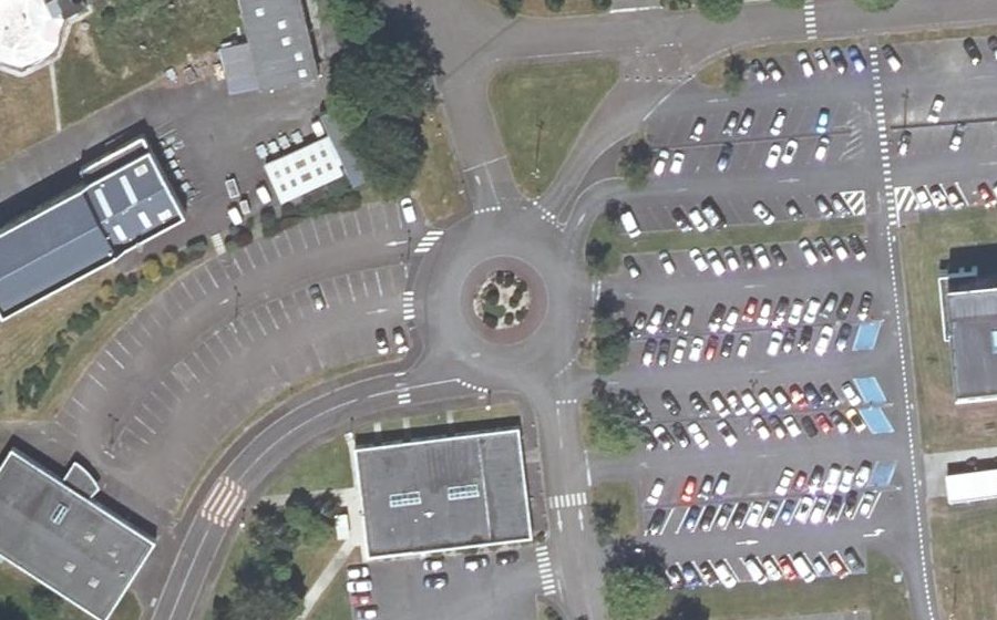 Vue aérienne du Rond-point anonyme n°50064008