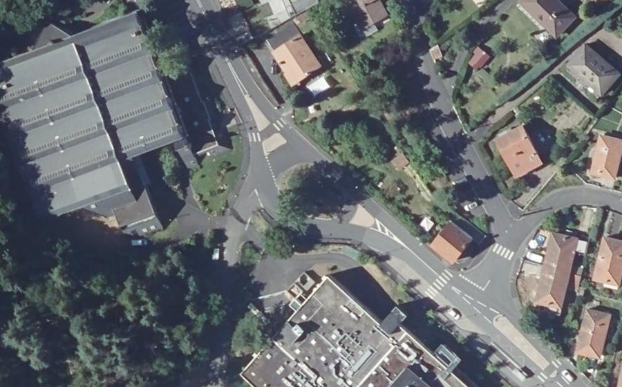 Vue aérienne du Rond-point anonyme n°50064233
