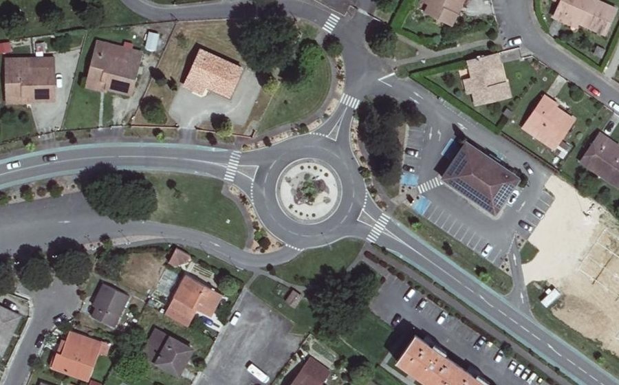 Vue aérienne du Rond-point anonyme n°50084668