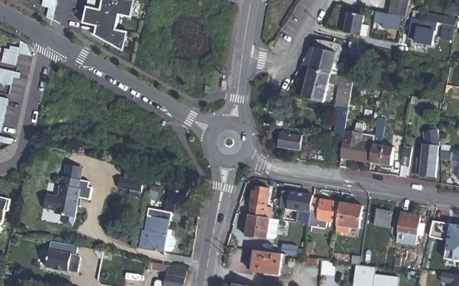Vue aérienne du Rond-point anonyme n°50085597