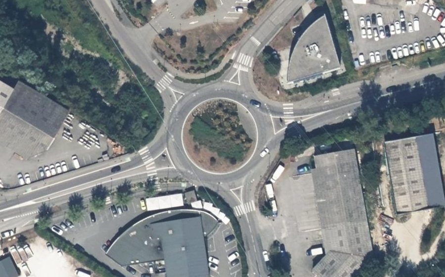 Vue aérienne du Rond-point anonyme n°50090077