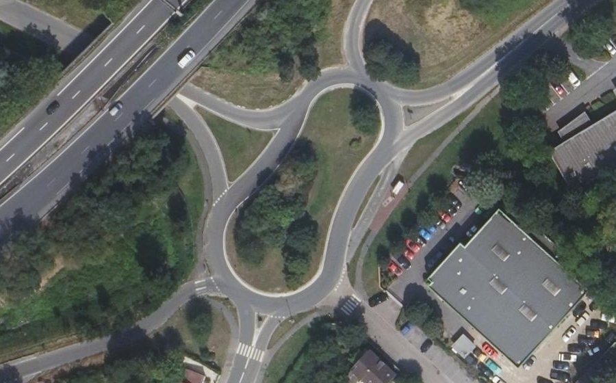 Vue aérienne du Rond-point anonyme n°50133306