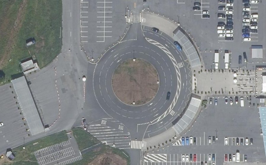 Vue aérienne du Rond-point anonyme n°501402246