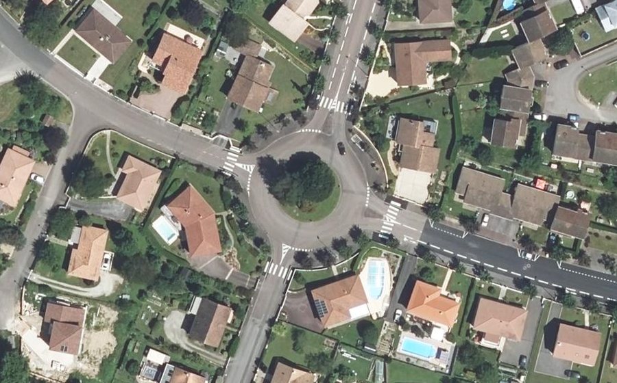 Vue aérienne du Rond-point anonyme n°50176964